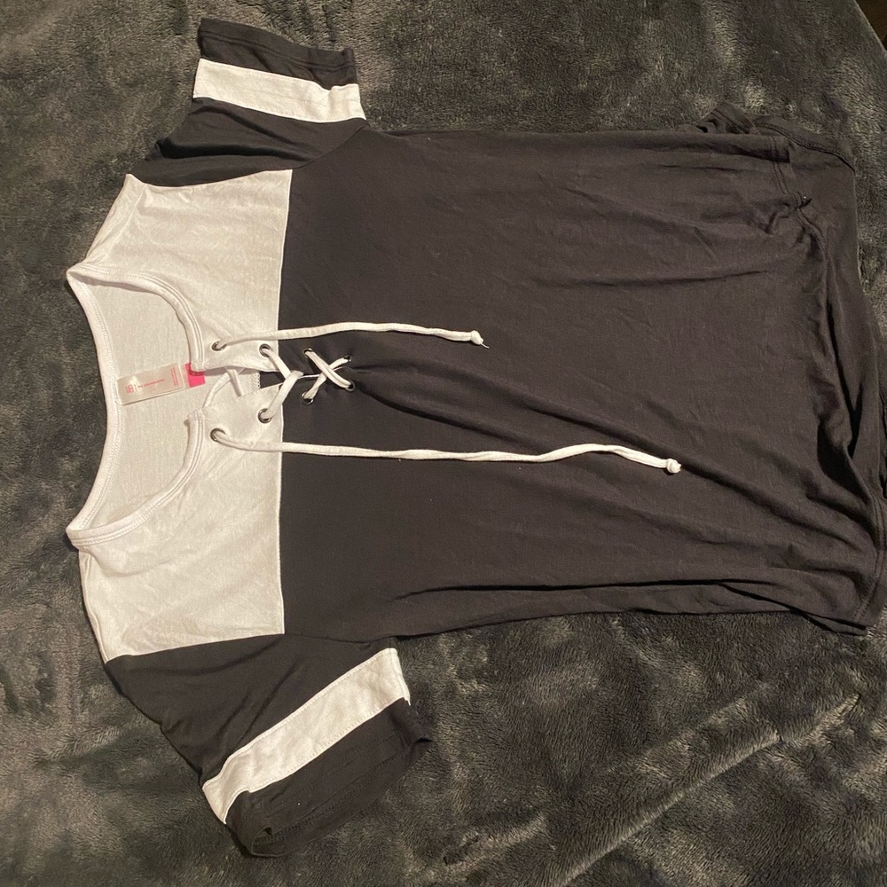 Time & Tru Shirt